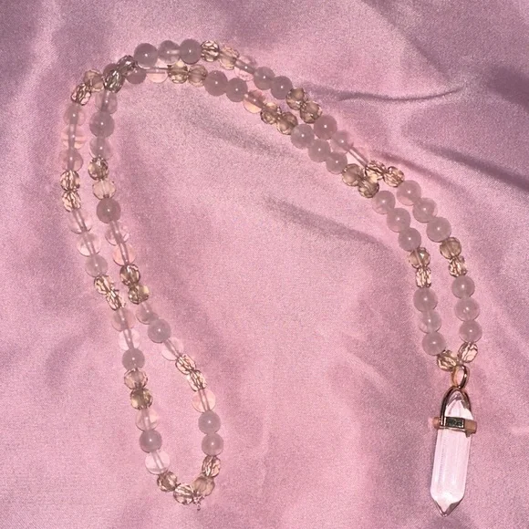 Rosé Champagne Necklace (Rose Quartz, Cream Crystal and Clear Quartz Pendant) - Picture 4 of 6